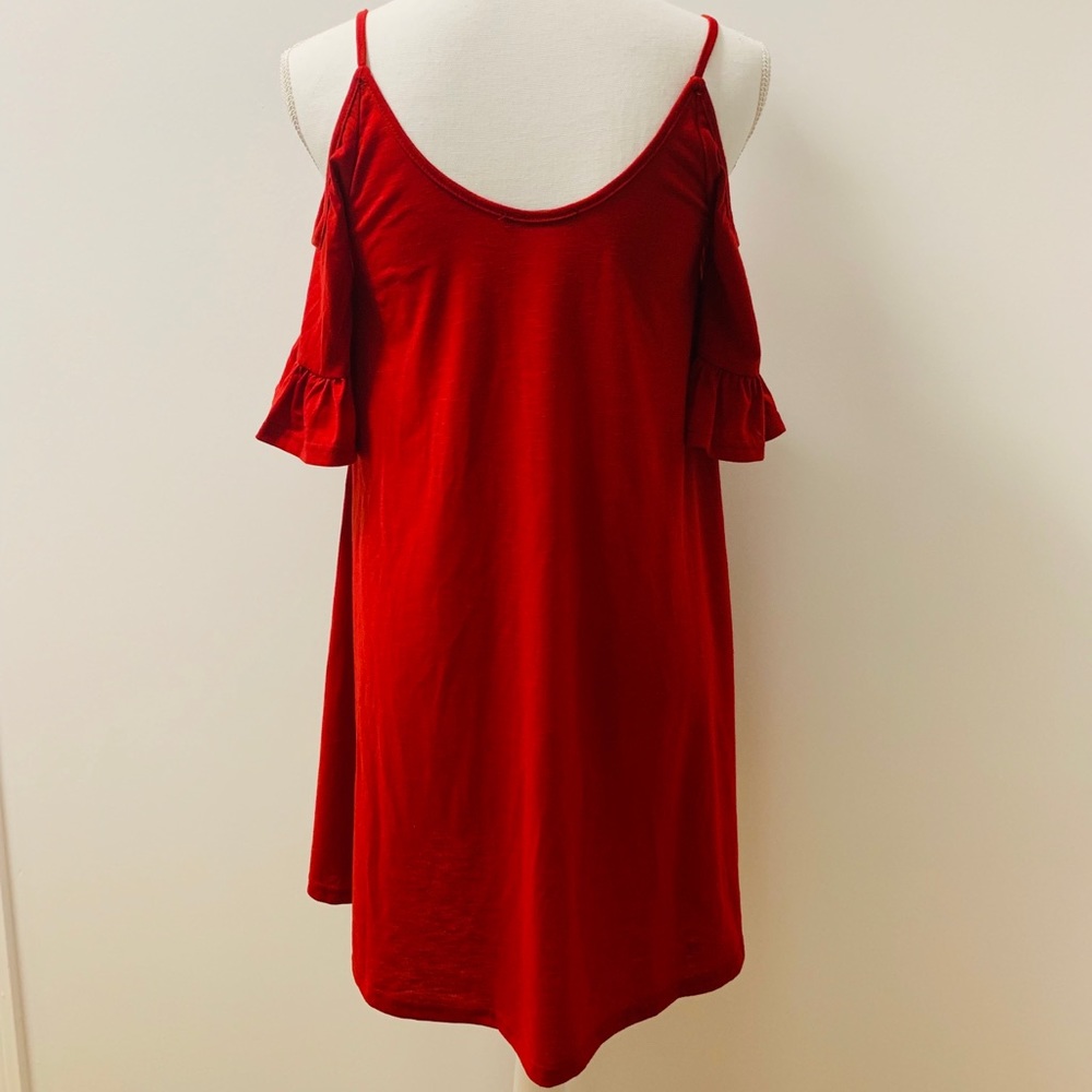 Red Cold Shoulder Ruffle Cuff Flowy Dress - Picture 3 of 3